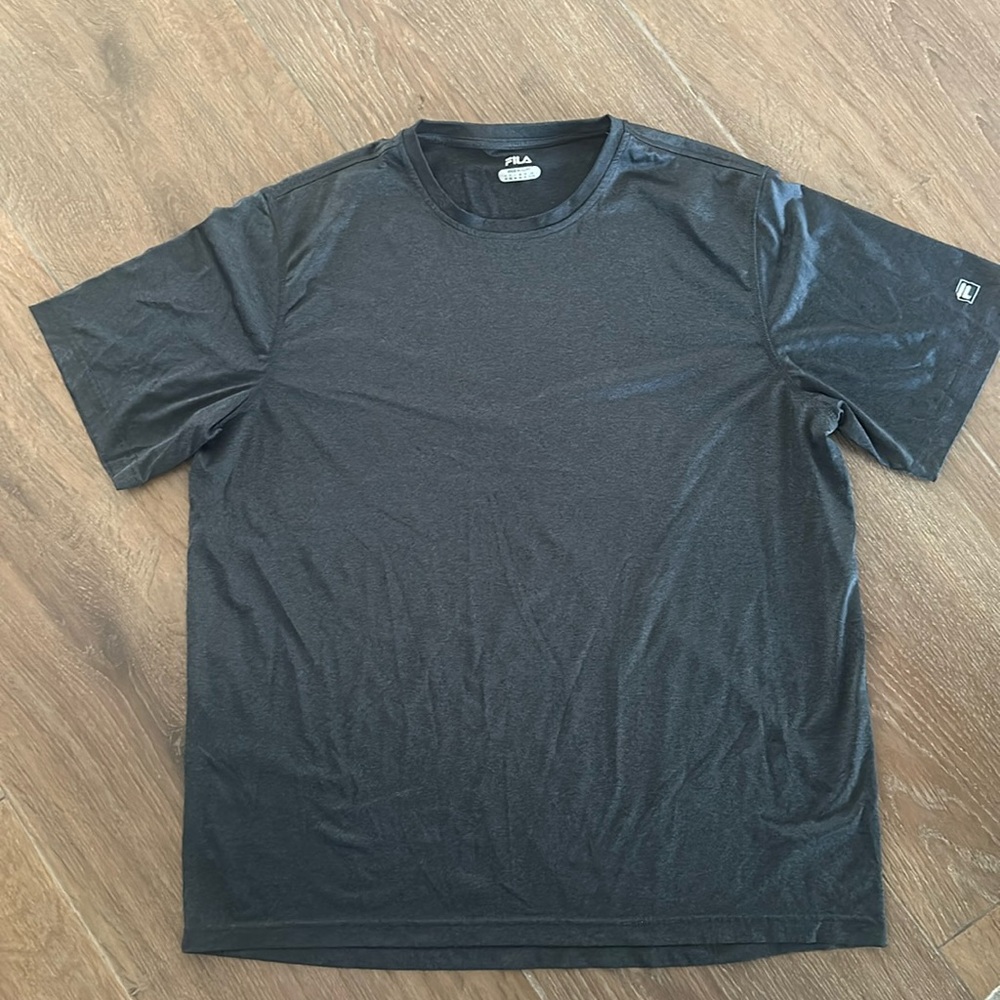 FILA MENS tee shirt. Color grey. Size XXL. Made in Egypt.